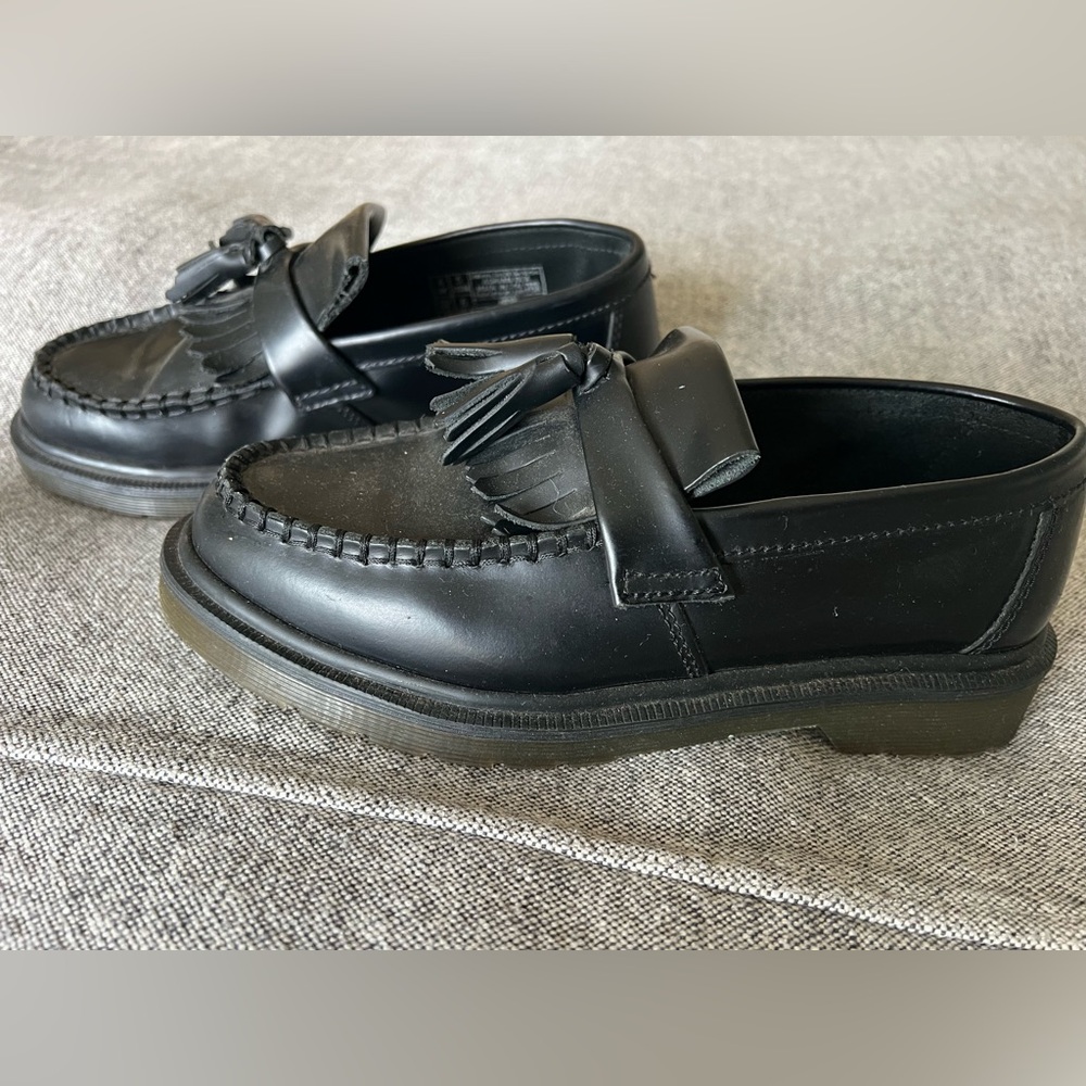 DR MARTENS UNISEX ADRIAN SMOOTH LEATHER TASSEL LOAFERS sz37